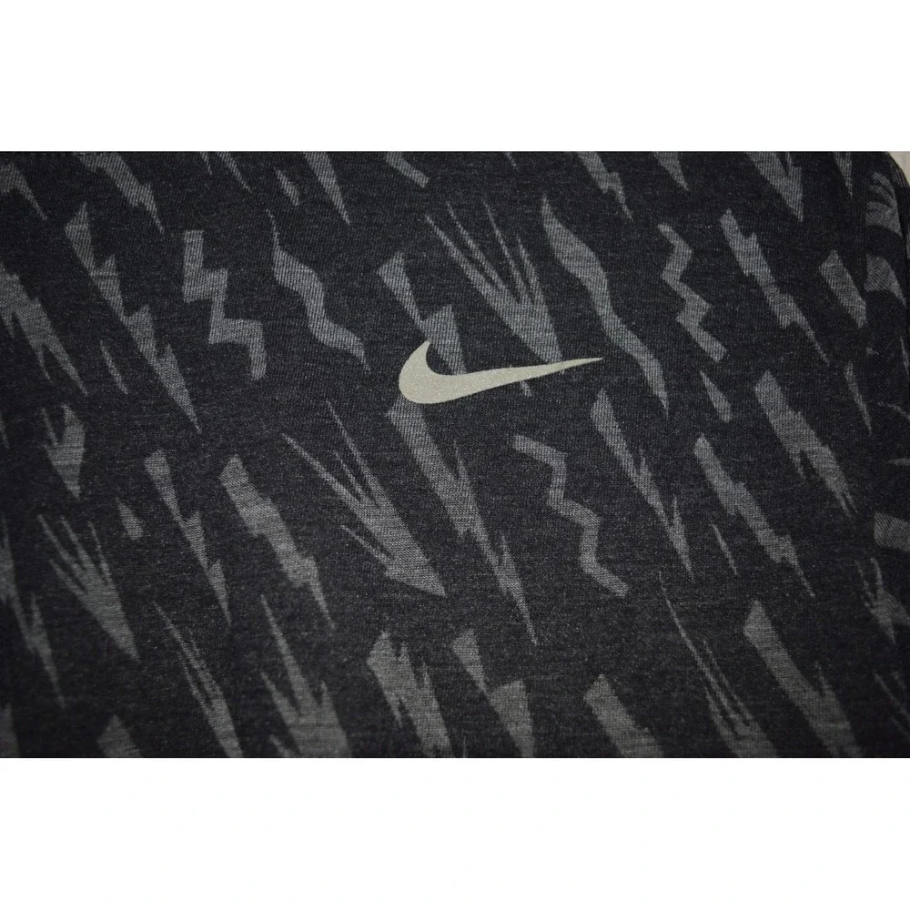 Nike T-Shirt Mens Large Black Dri-FIT Abstract Print Excellent Short Sleeve Tee